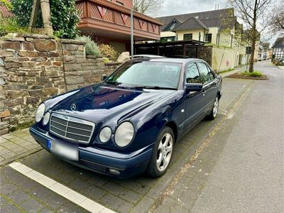 gebraucht Mercedes E200 W210Classic