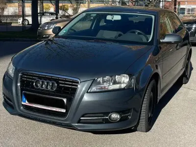 Gebraucht Audi A3 Ambiente 105 PS (77 kW) 2011 Grau Kleinwagen