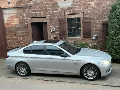 Gebraucht BMW 525 Comfort Edition 218 PS (160 kW) 2013 Grau Limousine