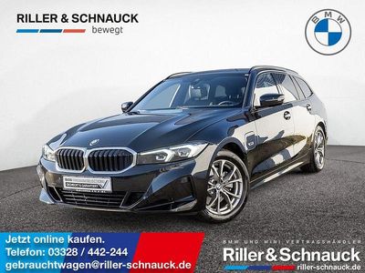 Schwarz Gebraucht 2022 BMW 330e Sport Line Limousine | 32.950 € (Fairer Preis)