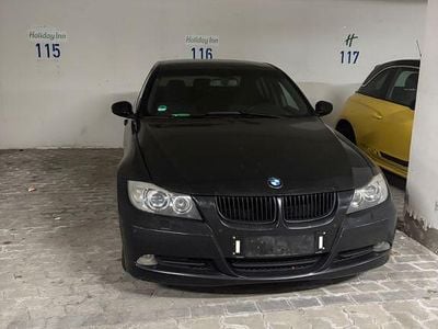 Usata BMW 325 218 CV (160 kW) 2005 Nero Berlina