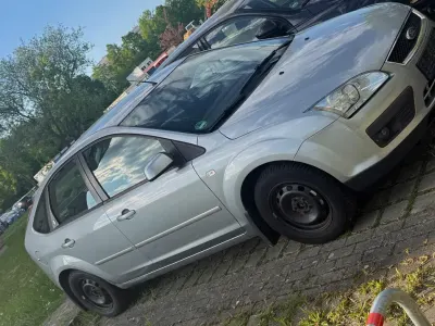Gebraucht Ford Focus 101 PS (74 kW) 2005 Grau Limousine