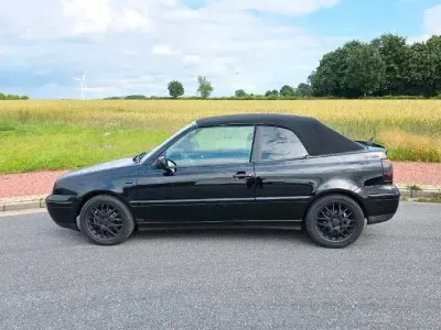 Gebraucht VW Golf Cabriolet 100 PS (73 kW) 2000 Schwarz Cabrio