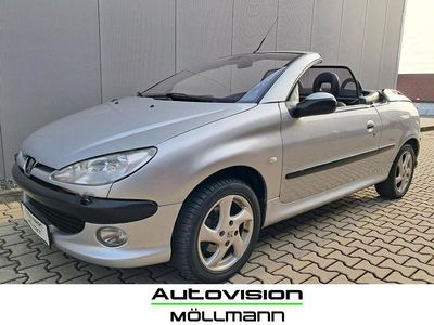 Gebraucht Peugeot 206 CC Platinum 109 PS (80 kW) 2002 Grau Cabrio