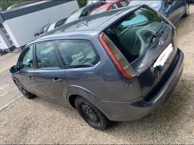 gebraucht Ford Focus 1,6 TDCI Kombi