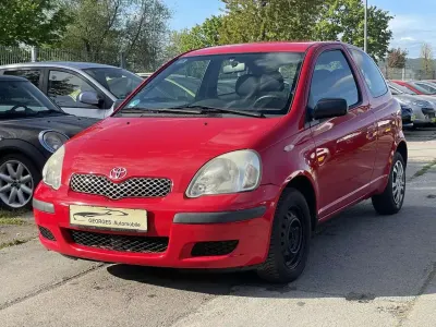 Second-hand Toyota Yaris 65 CP (47 kW) 2004 Roșu Berlinǎ