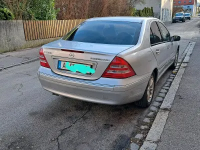 Gebraucht Mercedes C200 163 PS (119 kW) 2003 Limousine