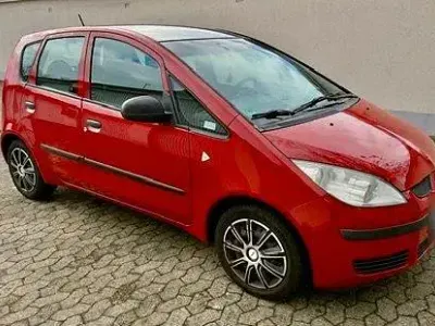 Gebraucht Mitsubishi Colt 95 PS (69 kW) 2005 Rot Kleinwagen