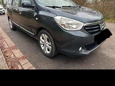 Second-hand Dacia Lodgy 110 CP (80 kW) 2012 Albastru Monovolum