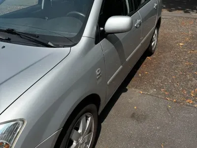 Gebraucht Toyota Corolla 136 PS (100 kW) 2002 Grau Kleinwagen
