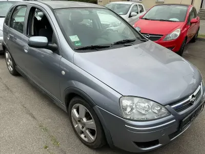 Gebraucht Opel Corsa Edition 80 PS (58 kW) 2005 Silber Kleinwagen