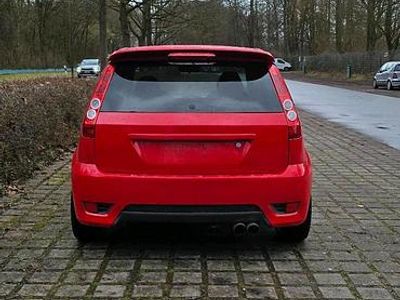 Gebraucht Ford Fiesta ST-Line 101 PS (74 kW) 2005 Rot Kleinwagen