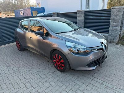 Gebraucht Renault Clio IV Expression 73 PS (53 kW) 2015 Grau Kleinwagen