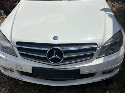 Mercedes C200