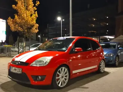 Gebraucht Ford Fiesta ST 150 PS (110 kW) 2005 Rot Kleinwagen