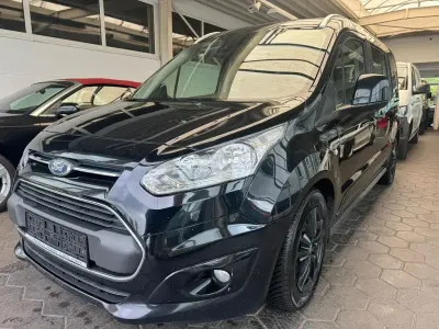 Gebraucht Ford Tourneo Connect Titanium 120 PS (88 kW) 2016 Schwarz Van / Kleinbus