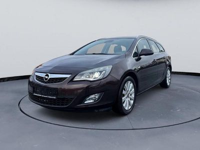 Gebraucht Opel Astra Innovation 125 PS (91 kW) 2012 Braun Kombi