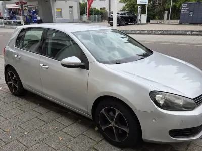 Gebraucht VW Golf VI 122 PS (89 kW) 2008 Silber Kleinwagen