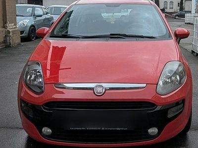 Gebraucht Fiat Punto 78 PS (57 kW) 2011 Rot Kleinwagen