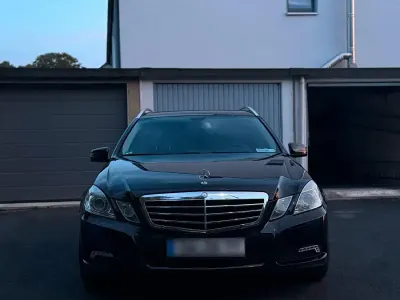 Gebraucht Mercedes E300 Avantgarde 204 PS (150 kW) 2010 Schwarz Kombi