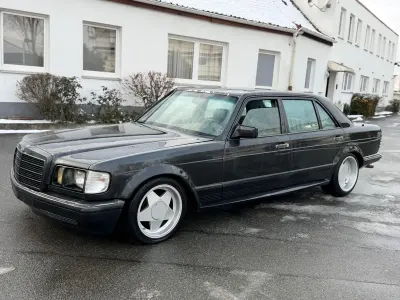 Gebraucht Mercedes 500 272 PS (200 kW) 1985 Schwarz Limousine