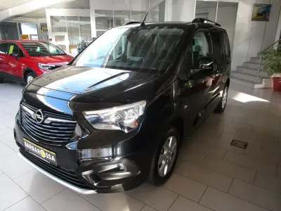 Gebraucht Opel Combo Life Ultimate 131 PS (96 kW) 2023 Schwarz Van / Kleinbus