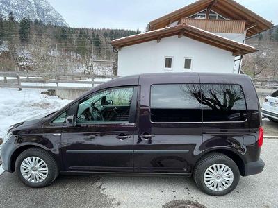 Gebraucht VW Caddy Trendline 102 PS (75 kW) 2020 Weiß Van / Kleinbus