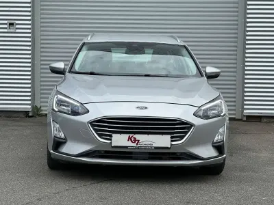 Gebraucht Ford Focus Cool & Connect 120 PS (88 kW) 2020 Silber Kombi