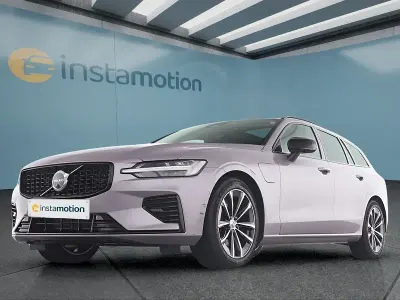 Gebraucht Volvo V60 349 PS (256 kW) 2025 Silber Kombi
