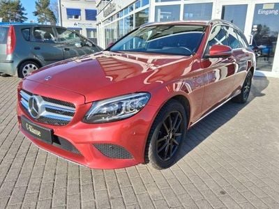 Gebraucht Mercedes C300 245 PS (180 kW) 2019 Hyazinthrot  metalliclack (metallic) Kombi