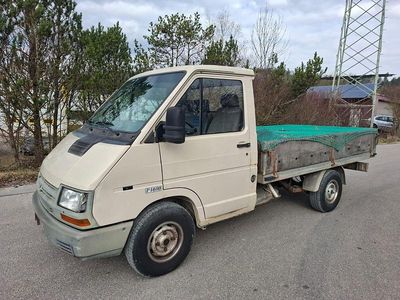 Usata Renault Trafic 80 CV (58 kW) 1990 Grigio Monovolume