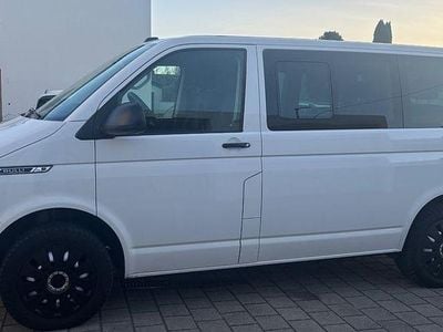 Gebraucht VW Multivan 150 PS (110 kW) 2021 Weiß Van