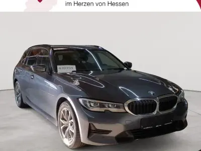Gebraucht BMW 320 Sport Line 190 PS (139 kW) 2022 Grau Kombi