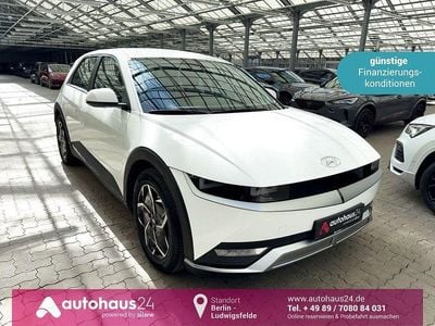 Begagnad Hyundai Ioniq 167 kW (228 HK) 2023 Vit Halvkombi