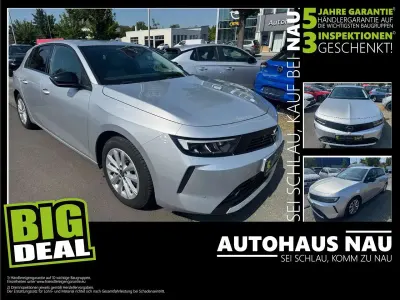 Gebraucht Opel Astra Elegance 131 PS (96 kW) 2023 Kristall silber Kleinwagen