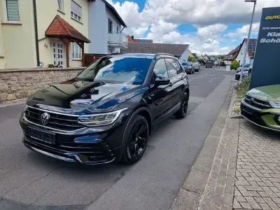 Gebraucht VW Tiguan Style 190 PS (139 kW) 2023 Schwarz SUV