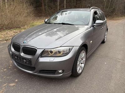 Gebraucht BMW 325 218 PS (160 kW) 2009 Grau Kombi