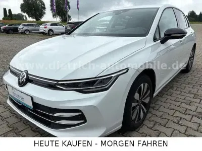 Gebraucht VW Golf VIII Goal 116 PS (85 kW) 2025 Weiß Limousine