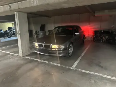 Gebraucht BMW 728 193 PS (141 kW) 1995 Silber Limousine