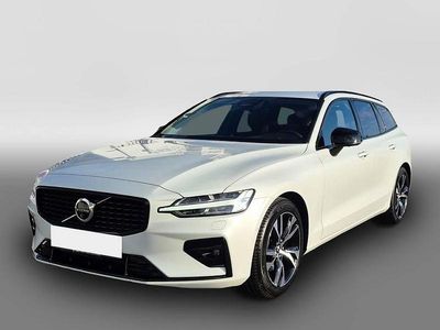 Gebraucht Volvo V60 Plus 197 PS (144 kW) 2025 Weiß Kombi
