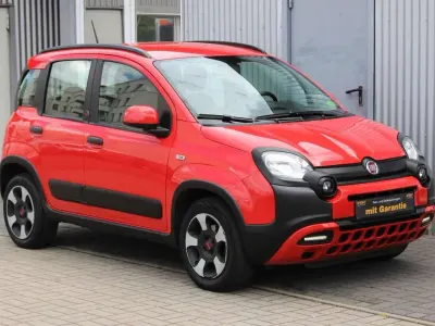 Gebraucht Fiat Panda Cross Cross 69 PS (50 kW) 2022 Colore esterno (bartolini rot) Kleinwagen