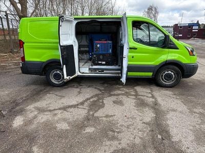 Second-hand Ford Transit 309 CP (227 kW) 2016 Verde Monovolum