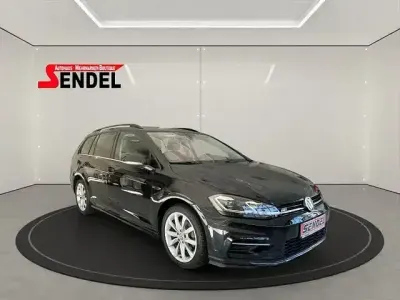 Gebraucht VW Golf VII Highline 150 PS (110 kW) 2019 Schwarz Kombi