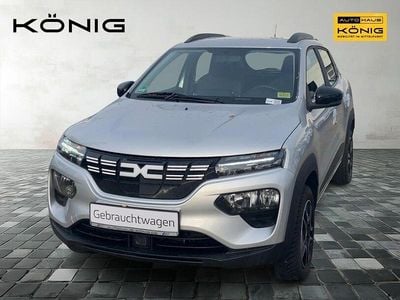 Grau Gebraucht 2023 Dacia Spring Essentiel Kleinwagen | 16.999 € (Teuer)
