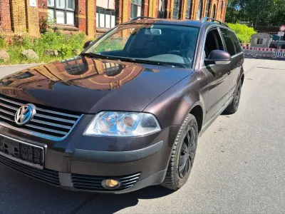 Używany VW Passat 150 KM (110 kW) 2005 Purpurowy Kombi