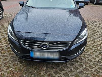 Blau Gebraucht 2017 Volvo S60 Summum Limousine | 12.800 € (Fairer Preis)