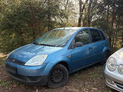 Gebraucht Ford Fiesta 80 PS (58 kW) 2003 Blau Kleinwagen