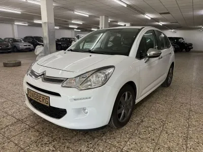 Gebraucht Citroën C3 SELECTION 82 PS (60 kW) 2014 Weiß Limousine