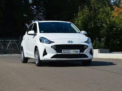 Gebraucht Hyundai i10 Select 67 PS (49 kW) 2022 Weiß Kleinwagen