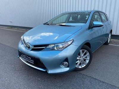 Second-hand Toyota Auris Edition 132 CP (97 kW) 2013 Albastru Berlinǎ